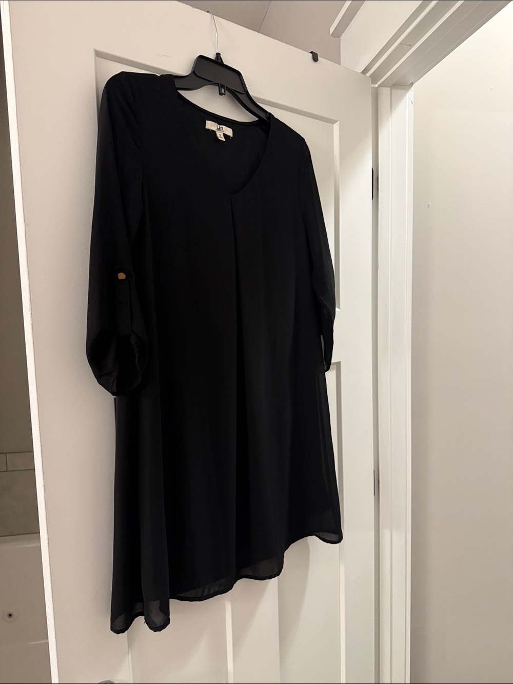 Ya Los Angeles Black V-Neck Tunic Dress